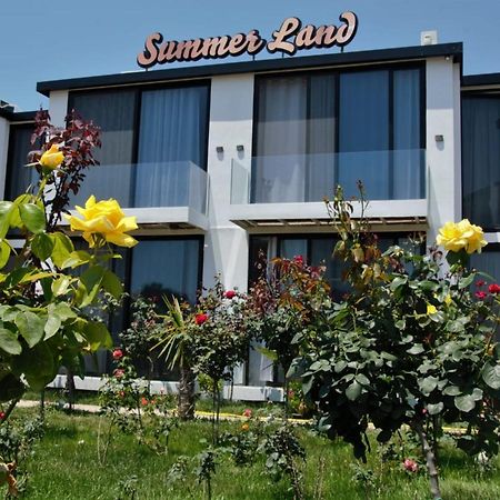 Summer Land Borsh Bagian luar foto